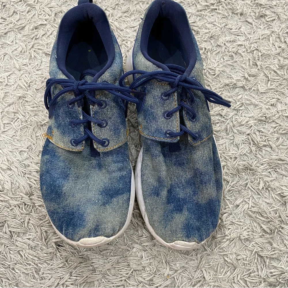 Nike Women's Running Shoes TIe Dye Jeans Design ( size 7)